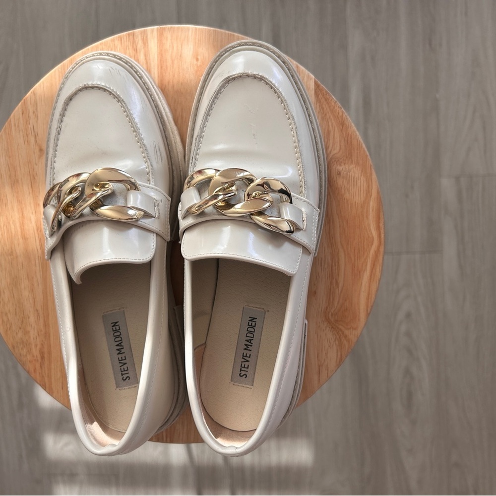 Steve Madden Beige Loafers with Gold chain Accent